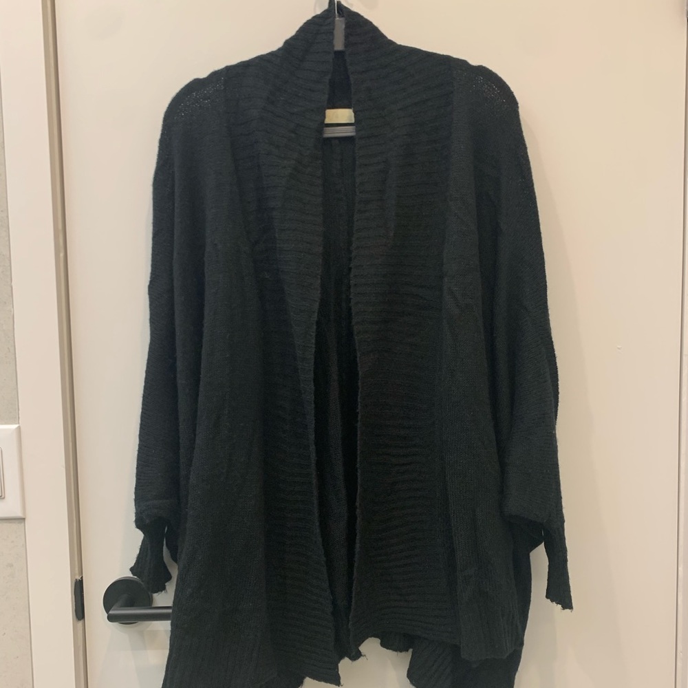 Long black cardigan with rib collar and cuffs one size